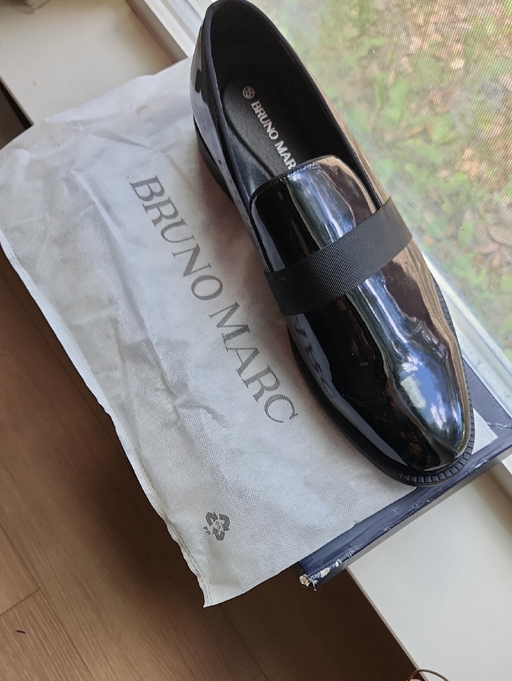 BRUNO MARC Men’s Black PATENT with Strap. Elegant. Size US 15 NWT
